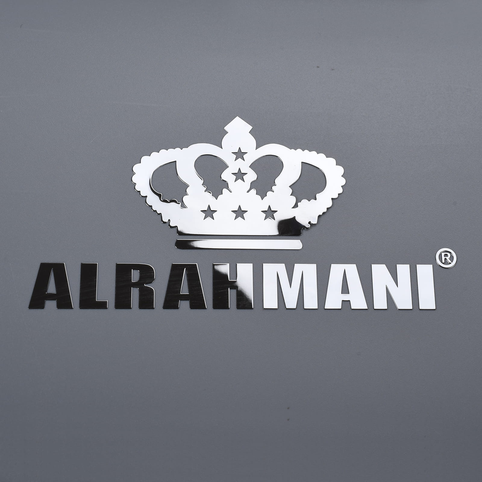 Logo elettroformato fustellato in argento