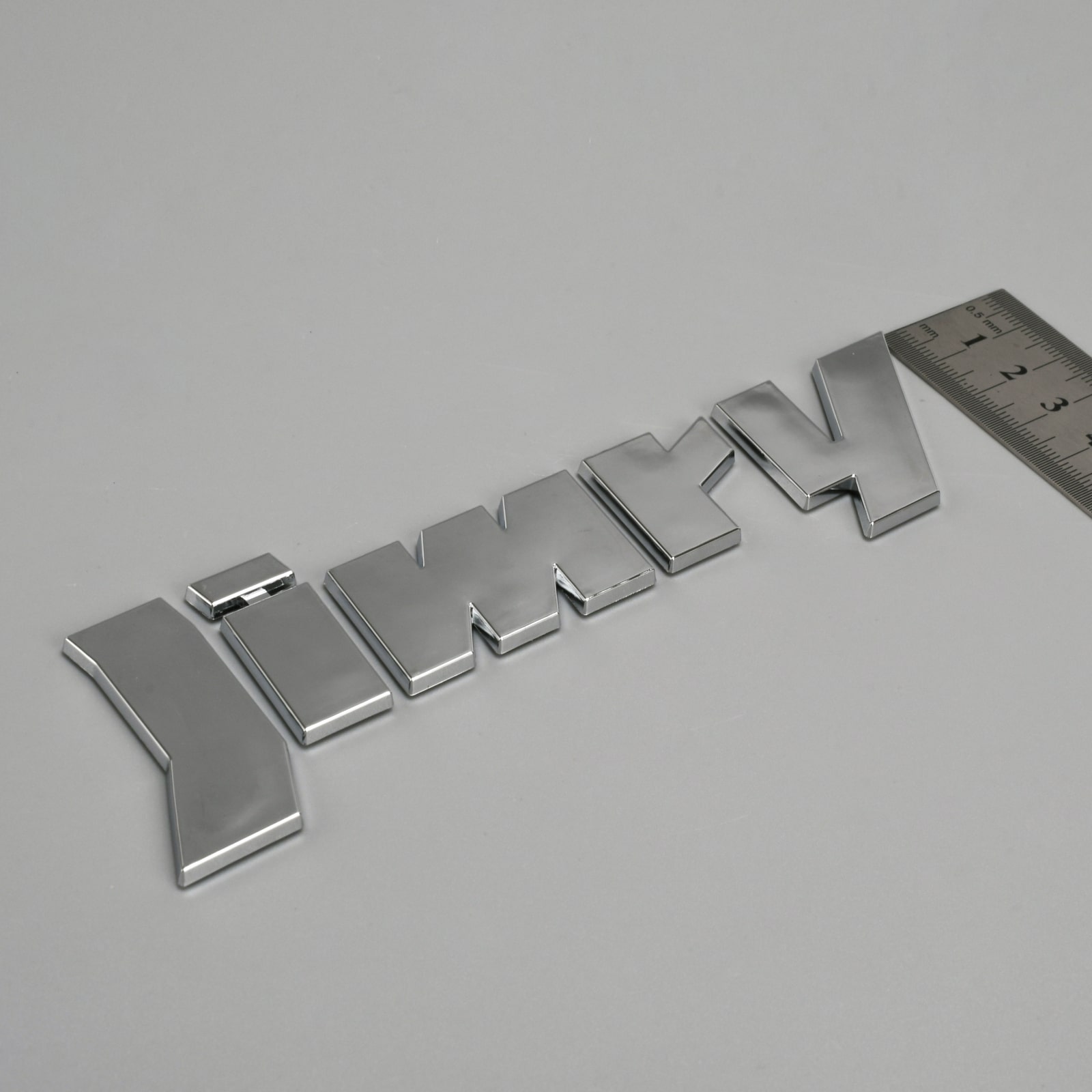 Adesivo con logo 3D con emblema in ABS cromato