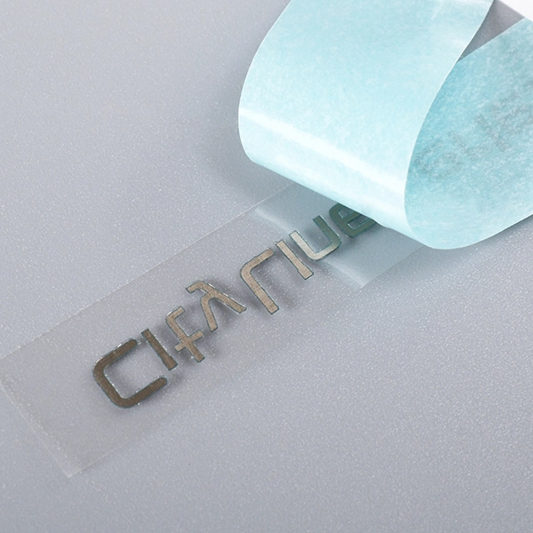 Adesivo in metallo con logo del marchio 3D