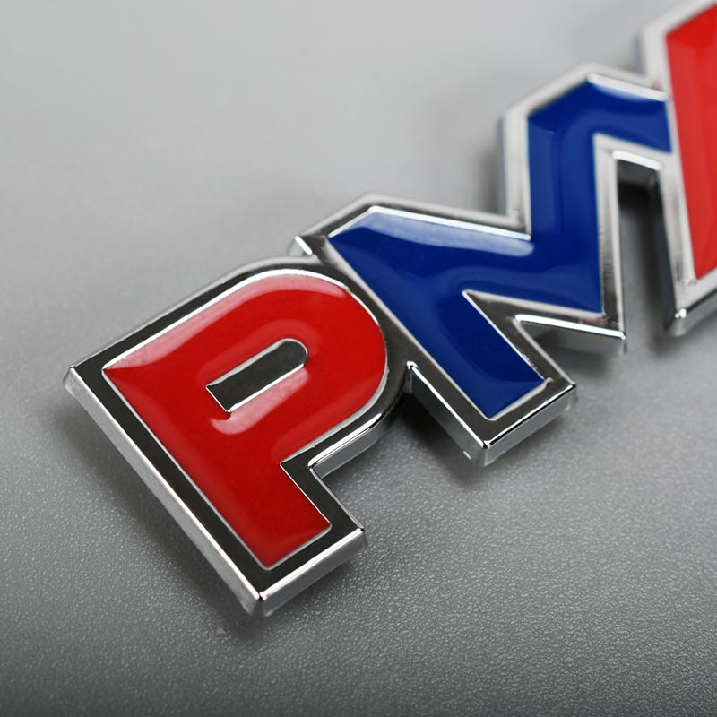 Adesivo con logo in plastica 3D