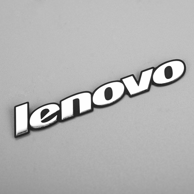 Adesivo in metallo con marchio Aptop