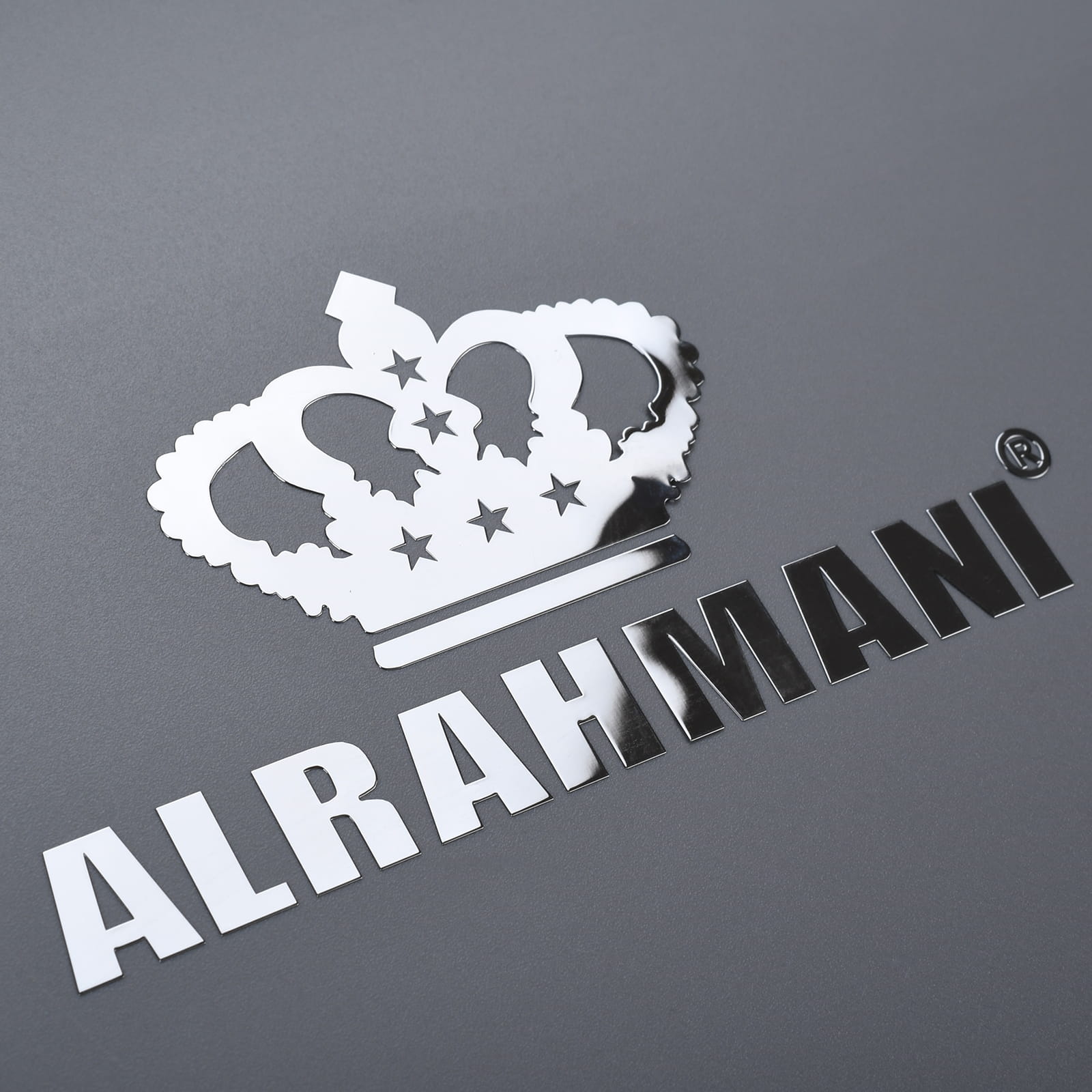 Logo elettroformato fustellato in argento