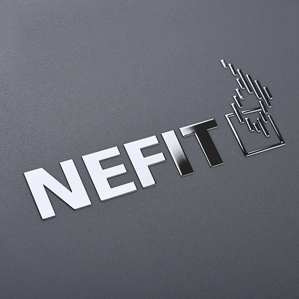 Etichetta con logo 3D