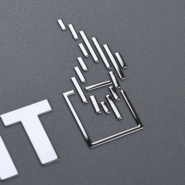 Etichetta con logo 3D