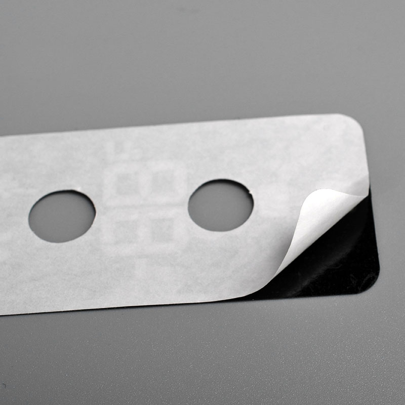 Adesivi per pannelli trasparenti in PET elettronico