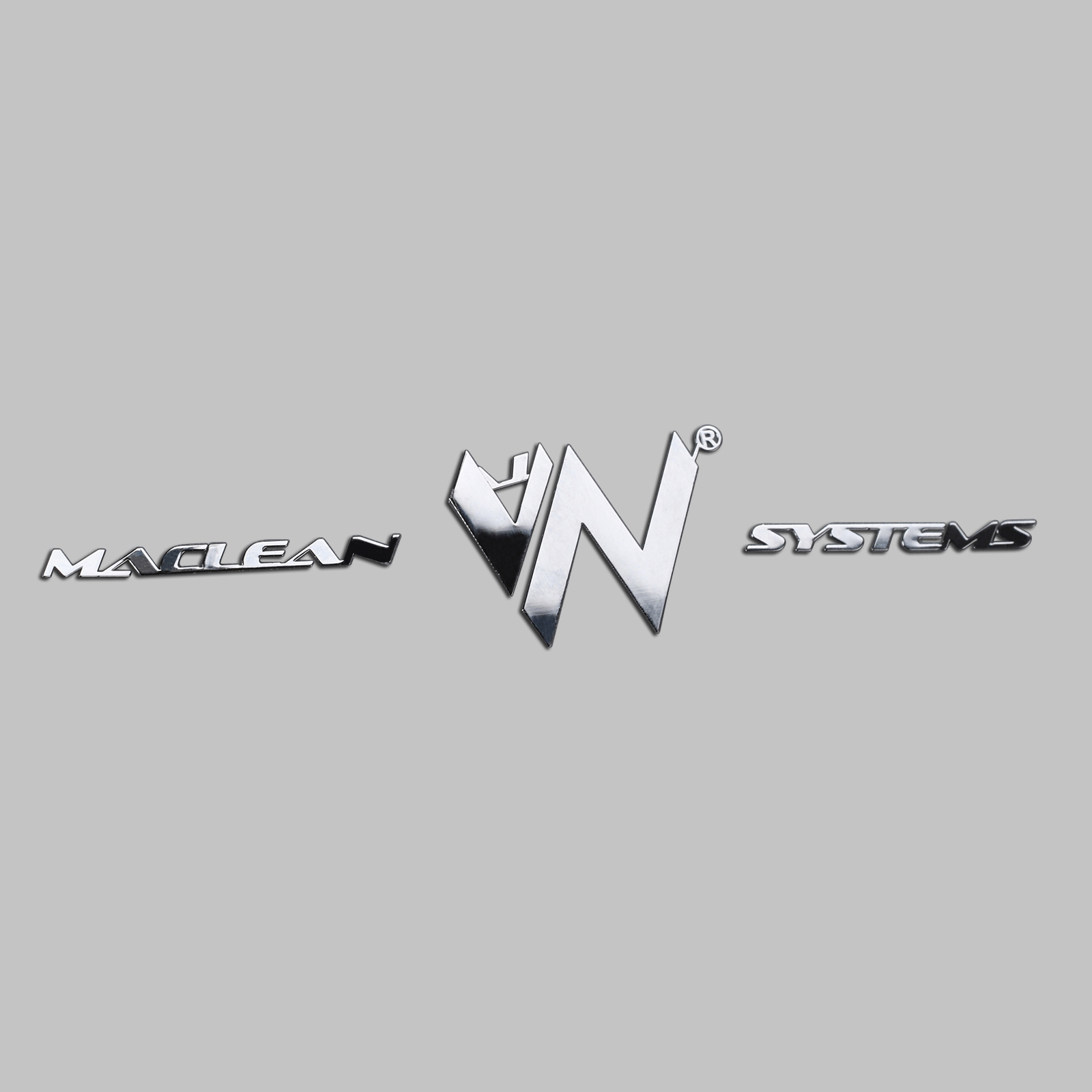 Logo adesivo in nichel goffrato
