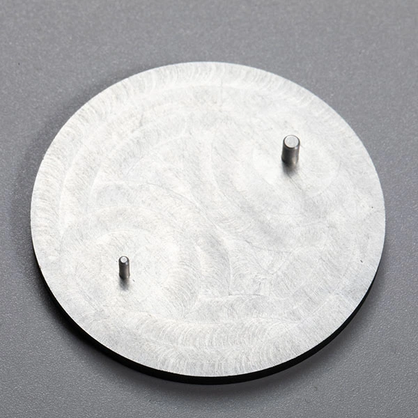 Etichette metalliche con logo