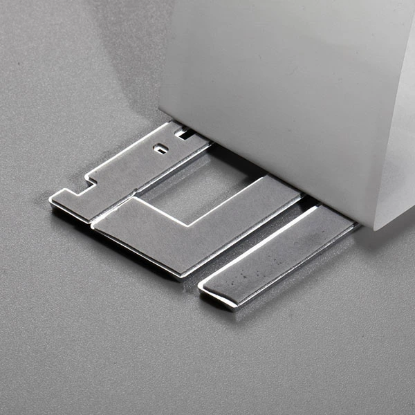 Adesivo con logo in ABS