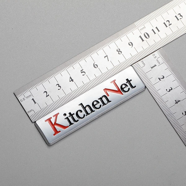Adesivo personalizzato con emblema per lettera in plastica ABS del produttore Emblemi decorativi per frigorifero specializzati
