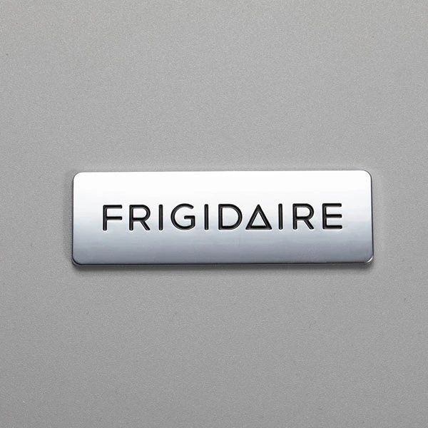 Badge in ABS con logo cromato
