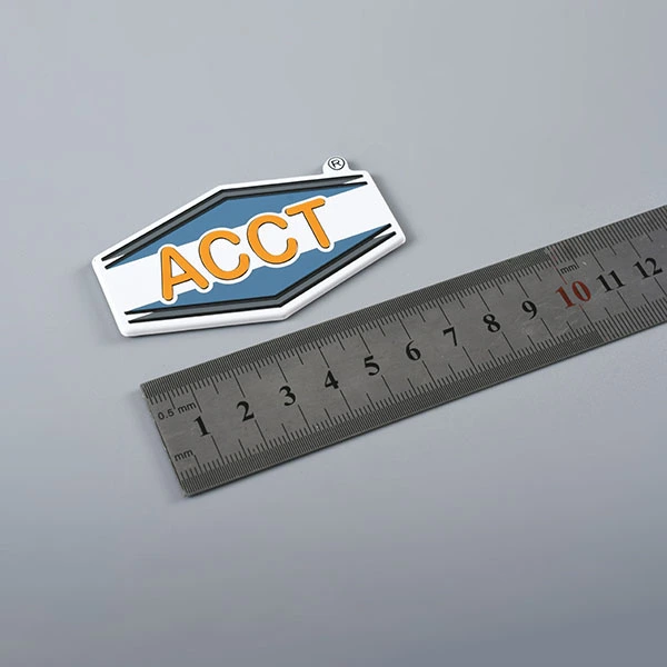 Logo in metallo per imballaggi premium