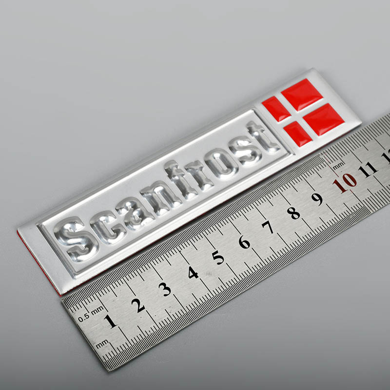 Logo in metallo