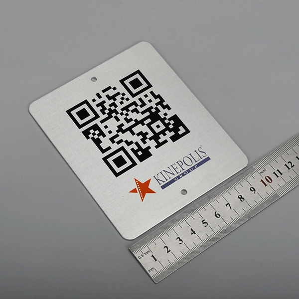 Etichetta in alluminio con codice QR