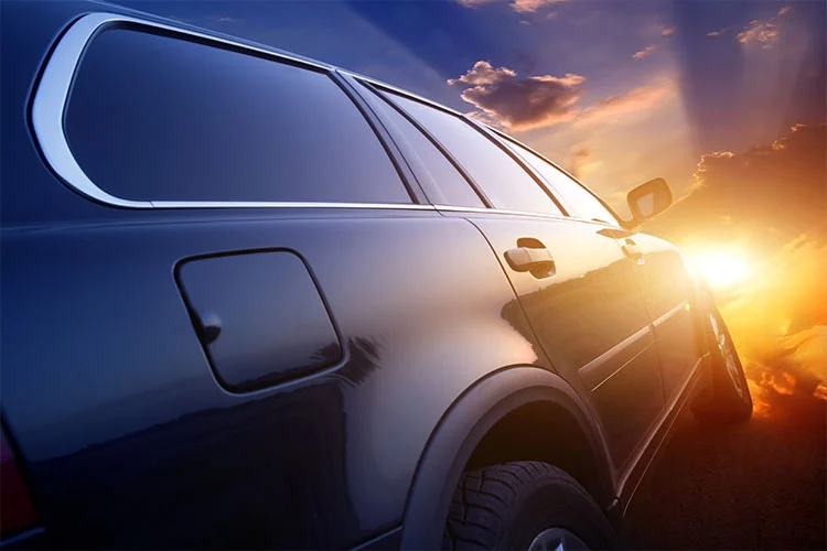 Superficie di attrezzature esterne come automobili